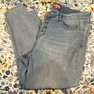 AllWorthy Light Wash Skinny Jeans W/ Button Fly